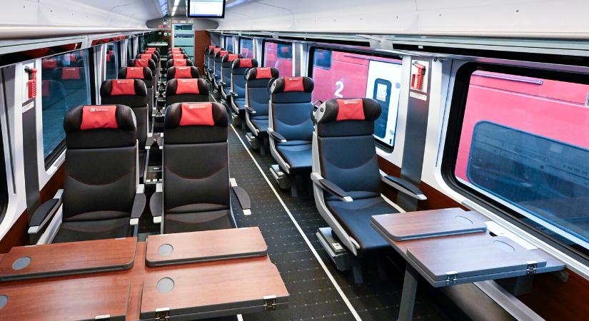 Rövidesen új, kényelmesebb szerelvények közlekednek Pozsony és Párkány között (FOTÓK)