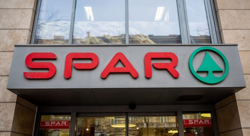 Fémdarabokkal szennyezett kekszet, baktériummal fertőzött halászati termékeket hívnak vissza