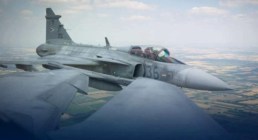 Sikeresen teljesítették a missziót, hazatérhetnek a kecskeméti katonák a veszélyes NATO-küldetésről – fotók, videó