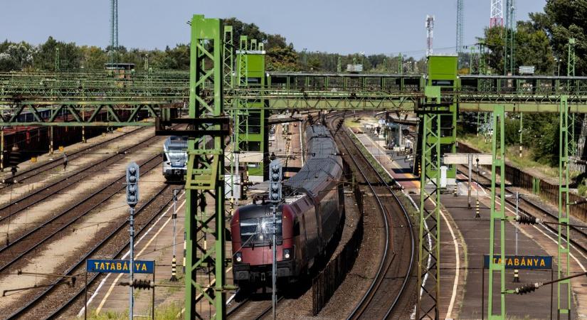 Embert gázolt a vonat Tatabányánál