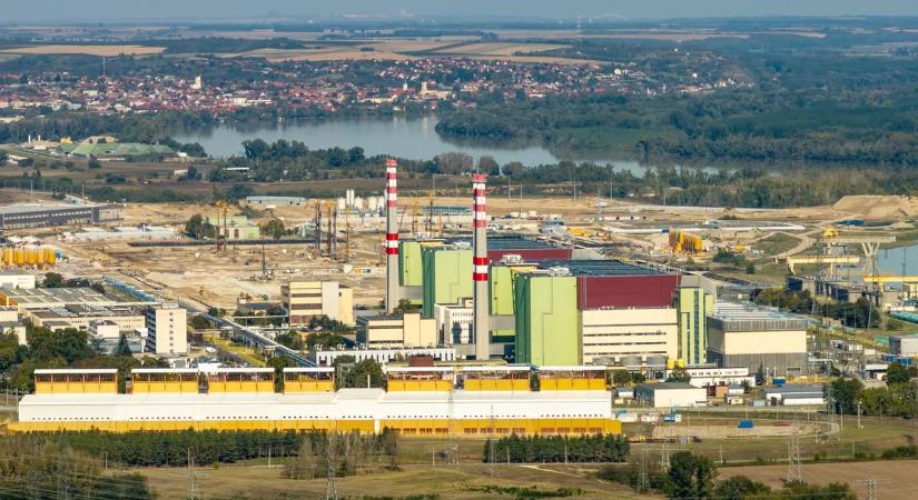 Lázár János felsorolta az okokat, miért fontos Paks II. megépítése