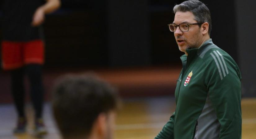 15 légióssal, ám egyik vezére nélkül készül a kéziválogatott az Eb-re