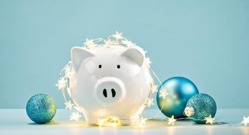 Év végi rohamot várnak a nyugdíjpénzeknél, közeleg az adójóváírás határideje