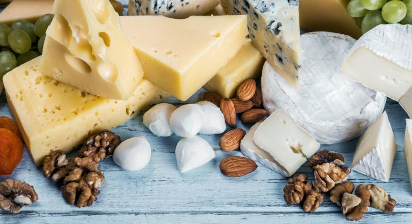 Lesújtó hírt kaptak a sajtimádók: alaposan az egekbe szökhet az ára a népszerű fajtának