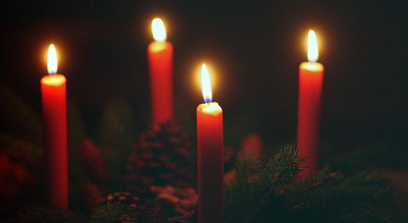 Minden karácsonykor vannak lakástüzek az égő gyertyák miatt