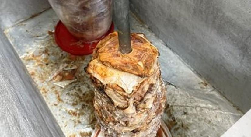 Azonnali bezárások - Hatalmasat buktak a gyrososok