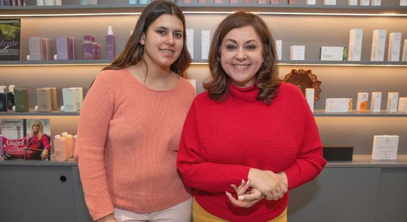 Nem hiszed el! Molli 18 éves lett – így ünnepelte Erdélyi Mónika lányát