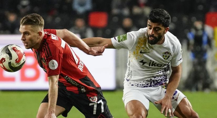 VIDEÓ – Megvan a szezon legabszurdabb gólja