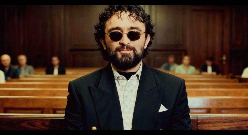 Alvilági üzletek és titkok szőtték át a mindennapokat, a Marinko-sorozat feltépi Szeged régi sebeit