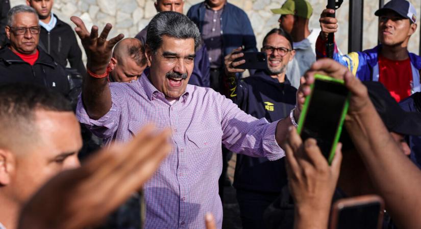 Amikor már arról találgattak, hogy Venezuela elnöke elhagyhatta az országot, történt valami