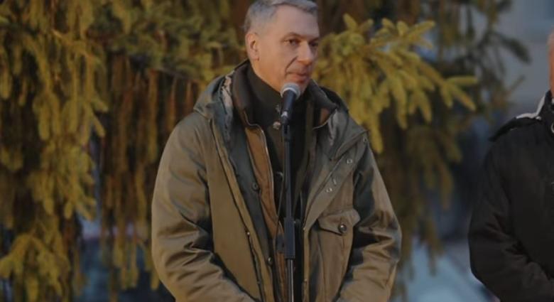 Lázár János úgy tudja, nem szabad leváltani Orbán Viktort, mert akkor a biztost a bizonytalanra cserélnénk