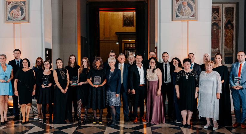 Szülőszobai eseménynapló, gyógyító kert és traumatudatos felnőttképzési rendszer