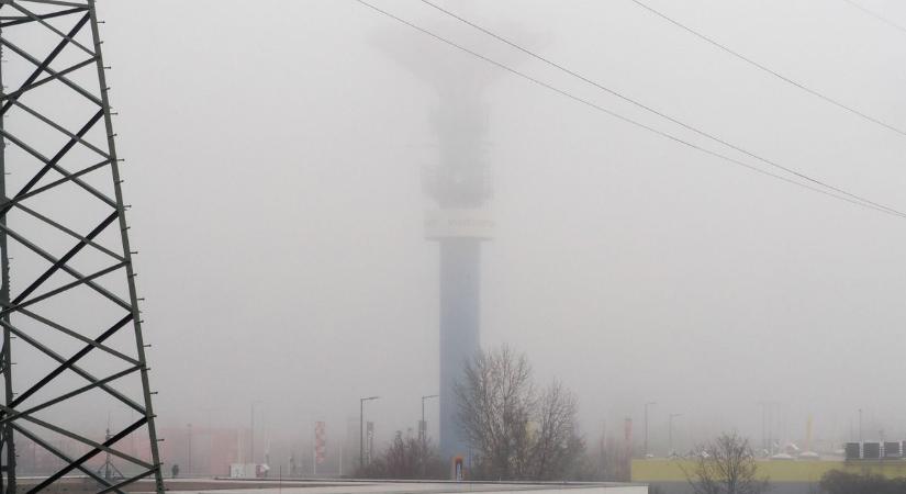 Ködös utak, rövid látótávolság: így alakul a keddi időjárás (fotók, videó)