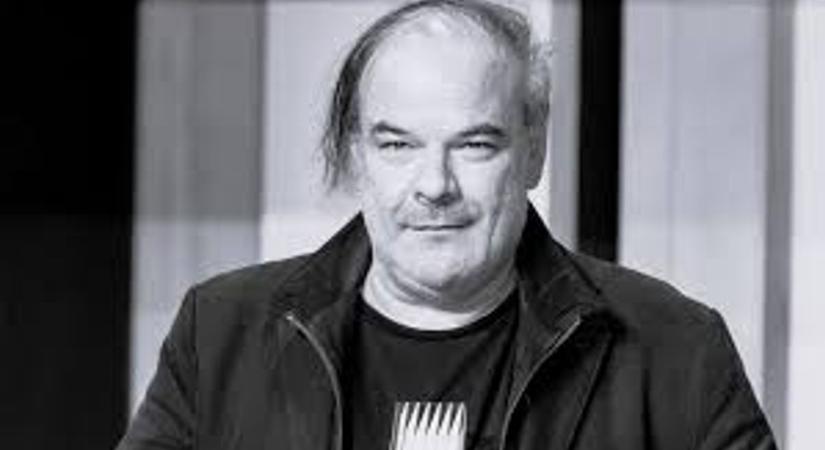 Megható képpel búcsúzik Kálloy Molnár Pétertől a hatvani színésznő