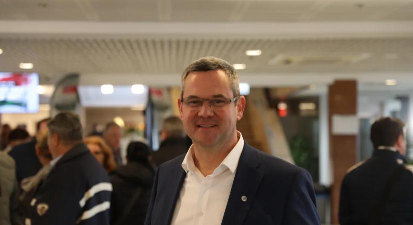 Takács Péter: A béke mellett mindannyiunknak ki kell állni!