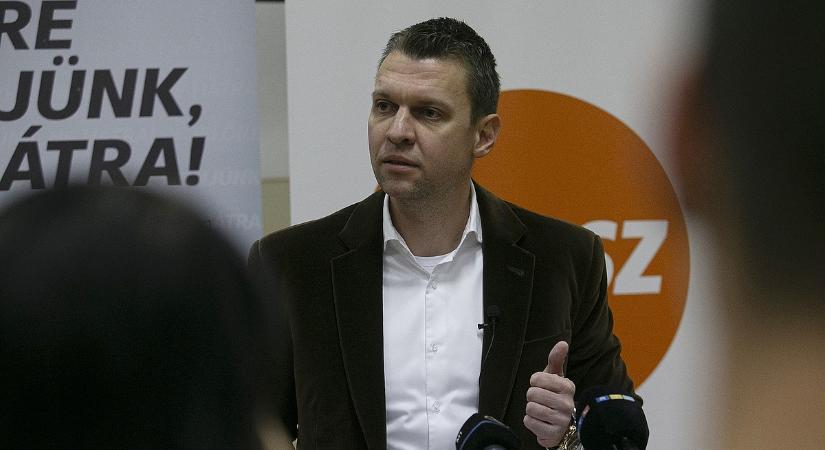 Menczer Tamás megszólalt a már létező ebadóról, különös okfejtést adott elő