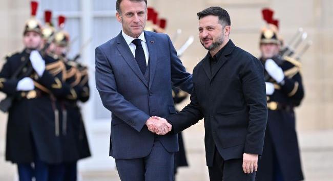 Macron: Ukrajna az egyetlen, amelyik vitákat folytathat a területekről, mert ezek az ő területei