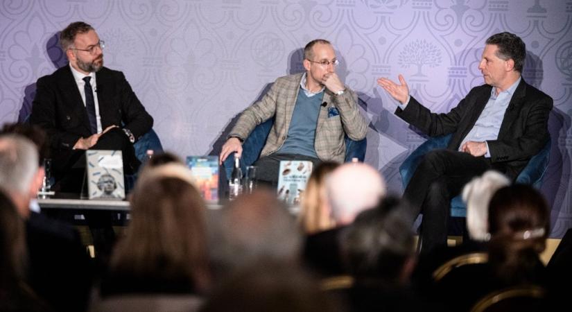 „Ez egy hatalmi küzdelem volt” – Schiffer András sarokba állította Fleck Zoltánt és Polyák Gábort Orbán Balázs doktorijának kapcsán