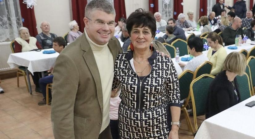 Jákfa legutóbbi rendezvénye összeköti a korosztályokat: idősek napja és évzáró egy fedél alatt