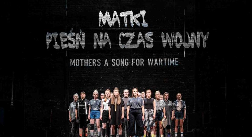 MIÉRT VAN ENNYIRE TÁVOL KELET-EURÓPA? Marta Górnicka: Anyák – Háborús idők éneke