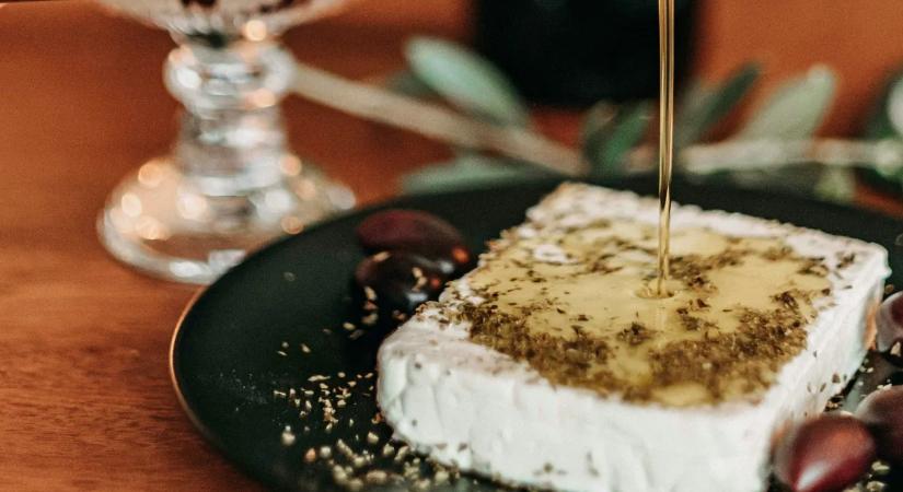 Egy járvány miatt ez a sajt eltűnhet az asztalokról?