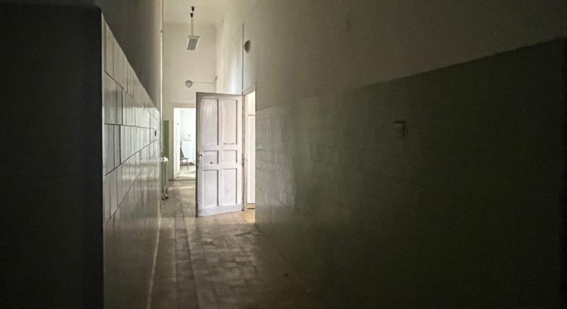 János kórház: szellemkórház a város szélén