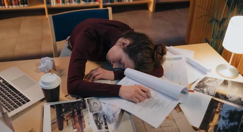 Káosz a fejedben vagy az íróasztalodon? Így szelídítsd meg a munkanapodat