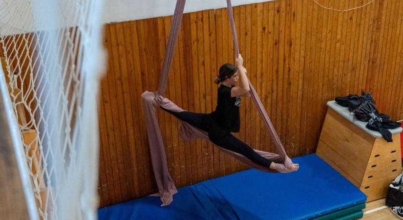 Légtorna és hennafestés a Győri SZC Sport és Kreatív Technikum - fotók