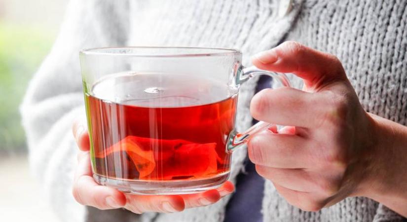Ezeket a teákat tilos éhgyomorra inni: gyomorfájást okozhatnak