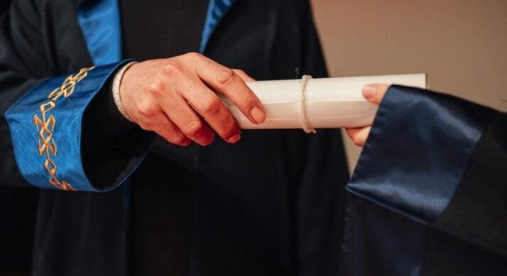 Tizenötévesen doktorált kvantumfizikából – Belgium kis Einsteinje rekordidő alatt végezte el az egyetemet