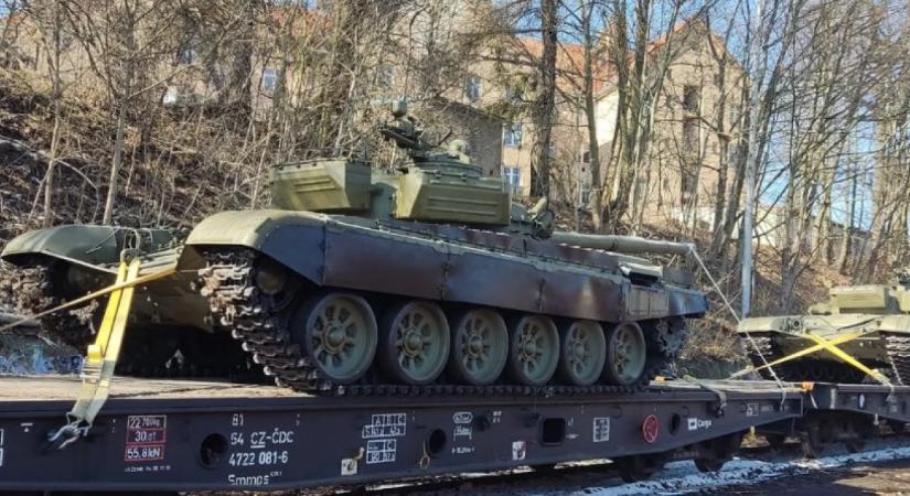 Váratlan fordulat a kormány álláspontjában, kritikus pillanatban jöhet óriási hadipari hitel