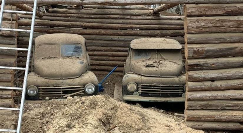 Két klasszikus Volvo került elő egy istállóból, fél évszázad után