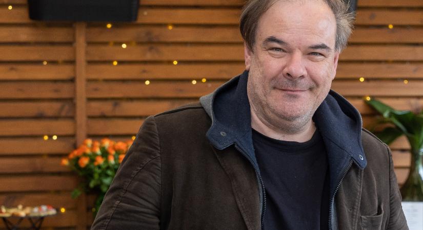 Szinetár Dóra szívbemarkoló szavakkal búcsúzott Kálloy Molnár Pétertől – ellepték a gyászoló posztok a közösségi oldalakat