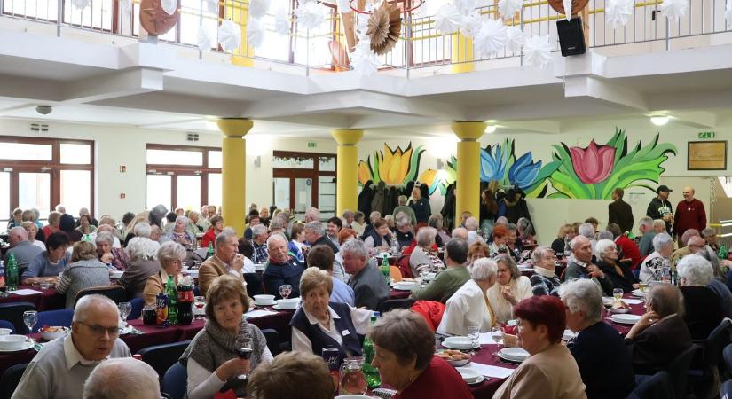 Gyenesdiás az „örökifjak” paradicsoma – Az Év Zalai Idősbarát Önkormányzata cím járt érte