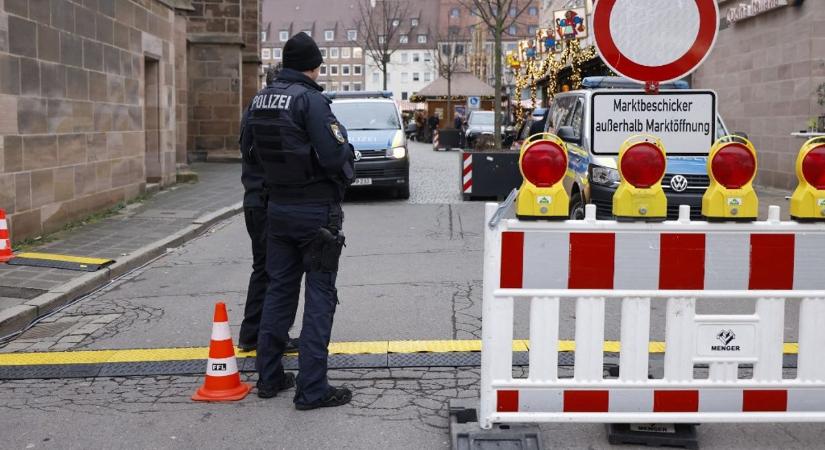 Német logika: késsel fenyegette a karácsonyi vásározókat a marokkói a migráns, a rendőrség inkább szabadon engedte