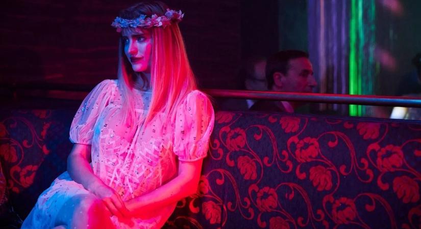 Henger Éva, Cicciolina és aki felfedezte őket – film készült az olasz pornóipar fénykoráról