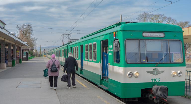 A H5-ös HÉV felújítása miatt Lázár Jánoshoz fordultak a térség polgármesterei