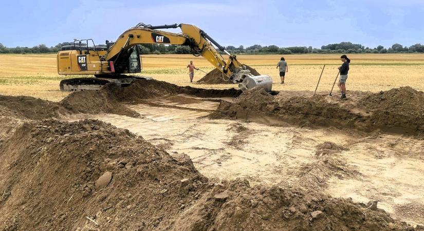 Honfoglalás kori szenzáció Akasztón: olyan kincsre bukkantak, amiből alig néhány létezik – fotók