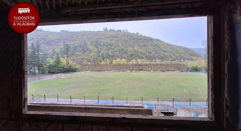 Romstadion Grúziában: a világ egyik legkülönlegesebb pályáján jártunk – VIDEÓ!