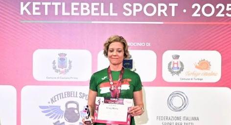 Világbajnok kettlebellben: így jutott csúcsra dr. Király Márta a győri kórház reumatológus főorvosa