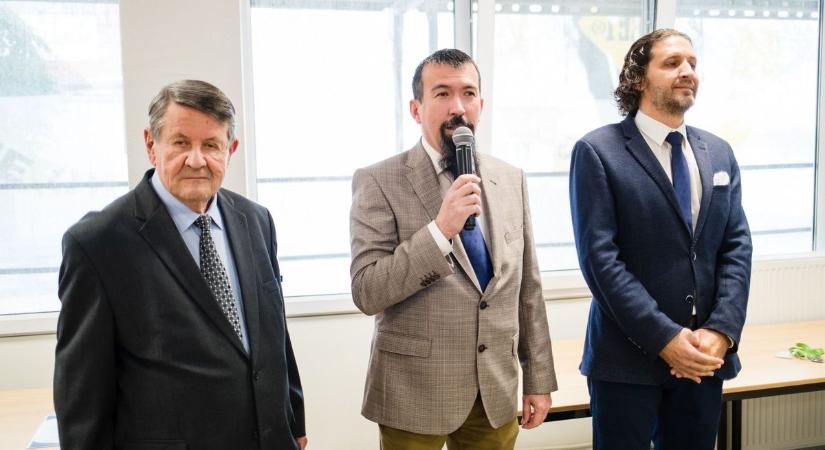 Jubiláló munkatársait köszöntötte a Videoton – mutatjuk a díjazottak listáját, fotó