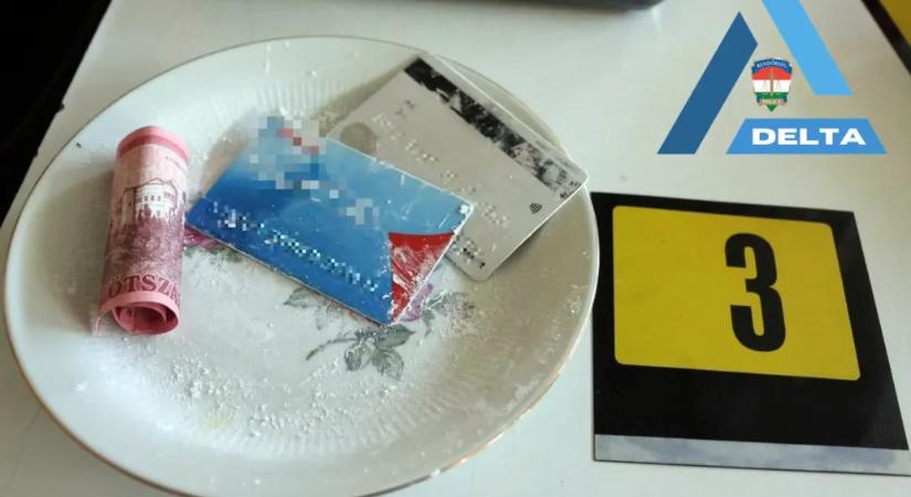 Tizenegy év szabadságvesztést is kaphatnak a dílerkedéssel vádolt szegedi DJ-k