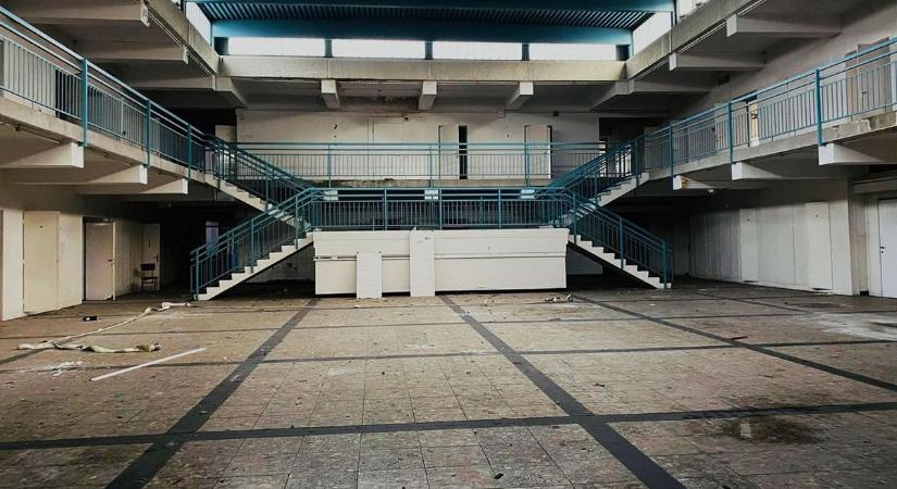 Vérfagyasztó dolog történt ezzel a Tolna vármegyei iskolával (képgaléria)