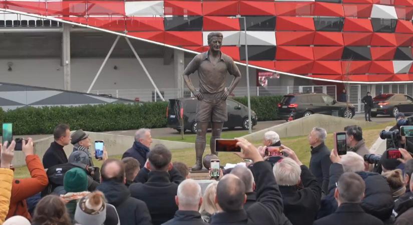 Felavatták Bozsik József szobrát – videó