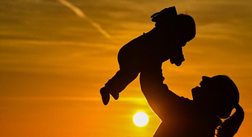 Igazi büntetés: nagyon sokat vesztenének a családok a Tisza Pártnak készült baloldali megszorítócsomaggal