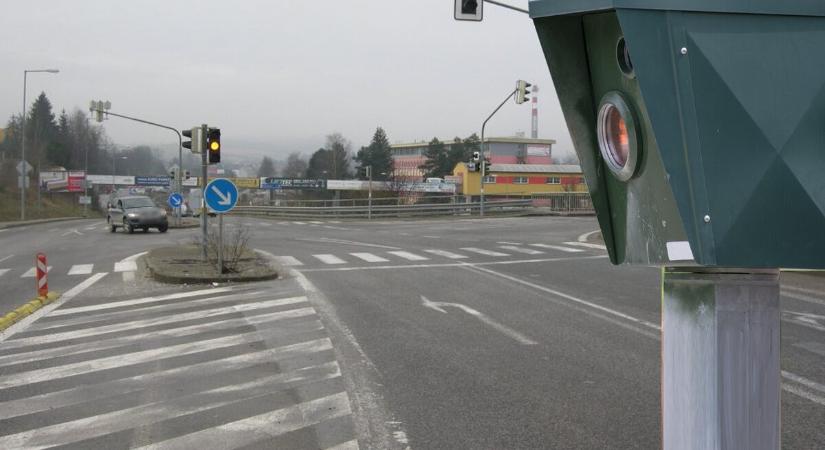 Új fix traffipaxok jönnek Pozsonyban: itt mérhetik a sebességet 2026-tól