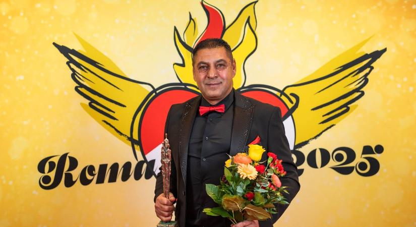 Roma Spirit-díjat kapott Bari Jenő, „Csallóköz Romáriója”