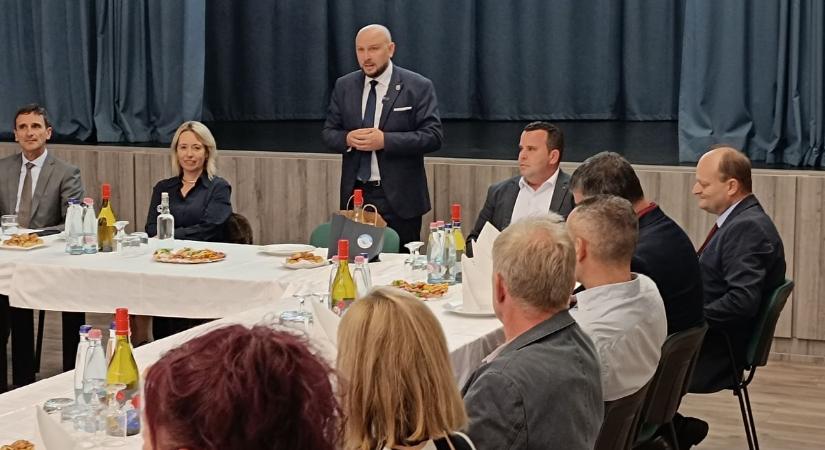 Mága Zoltán elhúzza a nótájukat! Sikeres a Zalaegerszeg-Hévíz tengely