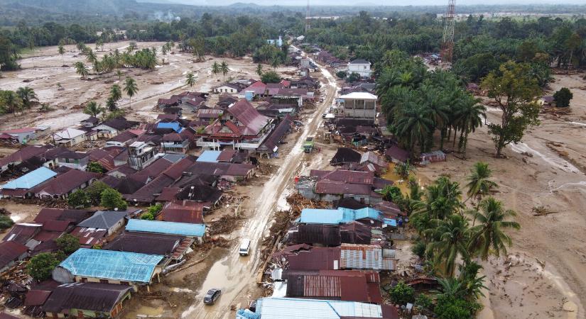 Minden idők egyik legnagyobb áradása – már ezer fölött a halottak száma