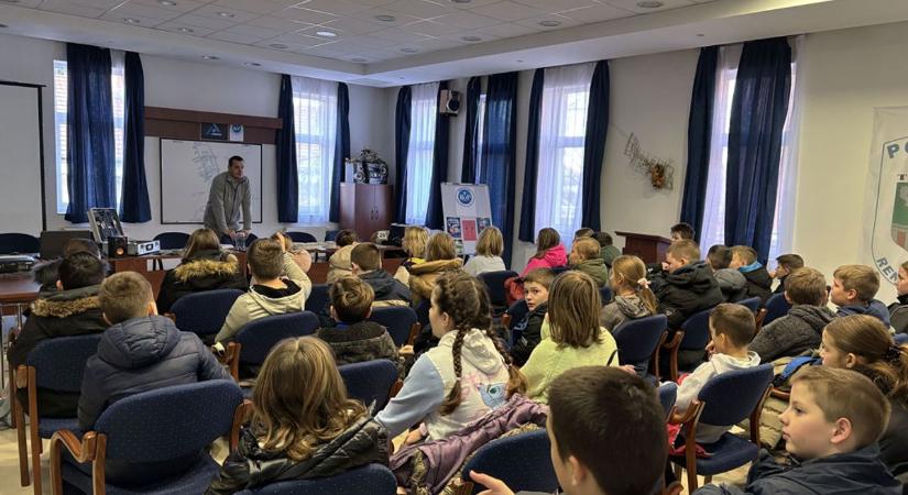 A droghasználat veszélyei és a kiberbiztonság került a fókuszba